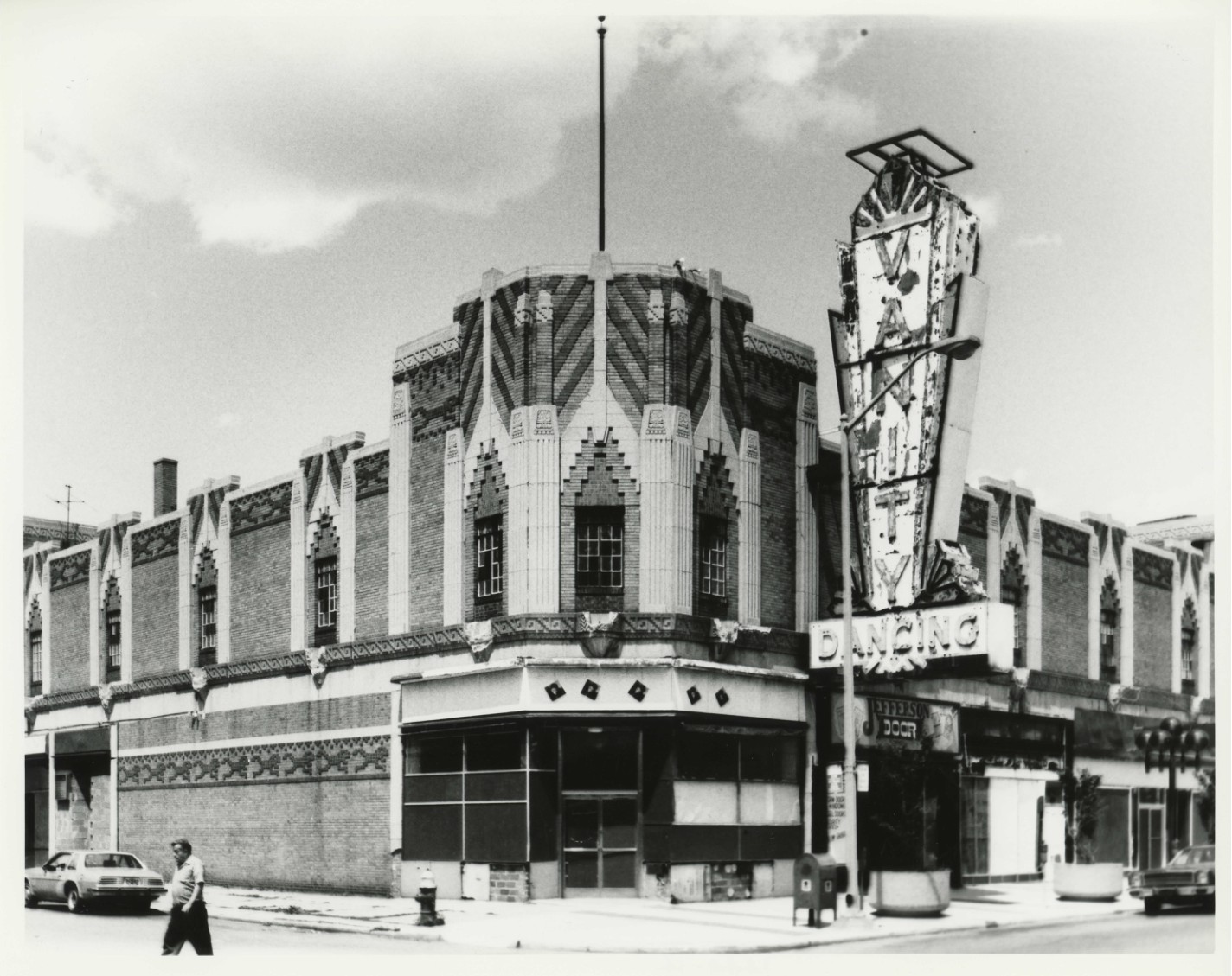 Vanity Ballroom
1024 Newport
Detroit, MI 48213
Photographer: Detroit Designation Advisory Board
Date of Photograph: 1981
Location of Negative: Detroit Designation Advisory Board
VIEW: Exterior, camera facing NE
Photo: 1 of 16
view: Exterior - camera facing NE
photo: 1 of 16
VANITY BALLROOM
NEWPORT AND E. JEFFERSON
DETROIT, MICH.
1449-14