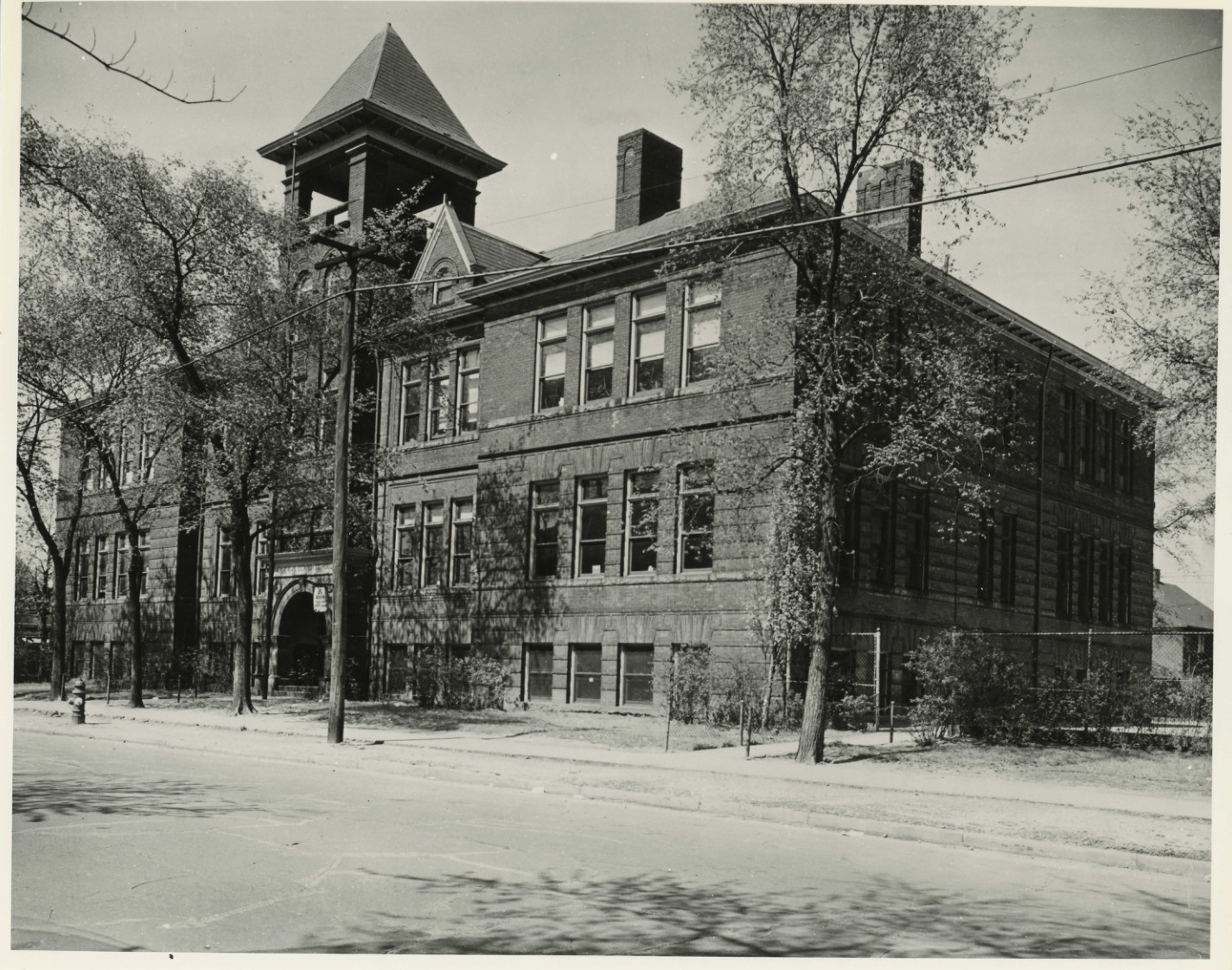 James A. Garfield School
(Frank H. Beard School)
840 Waterman Street
Detroit, Wayne County, Michigan
Photographer: Unknown
Date: pre-1930
Neg: Detroit Board of Education
5057 Woodward Avenue
Detroit, MI 48201
Camera facing ENE
Photo #1 of 10
Beard School, 840 Waterman, Detroit, Mi.
pre-1930