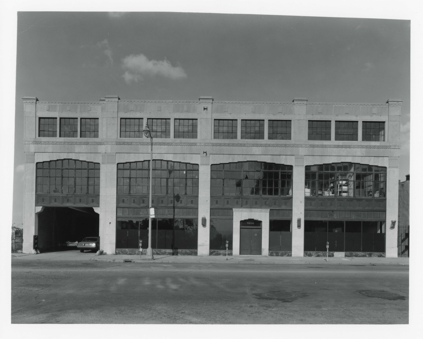CASS MOTOR SALES
5800 Cass Ave.
Detroit, Wayne Cty., Michigan 48202
University/Cultural Center Multiple
Resource Historic District Nomination
Prepared by: Preservation Wayne
Photographer: Carla Anderson, Detroit
Negative Location: Carla Anderson
Camera Facing: East
PHOTO #1