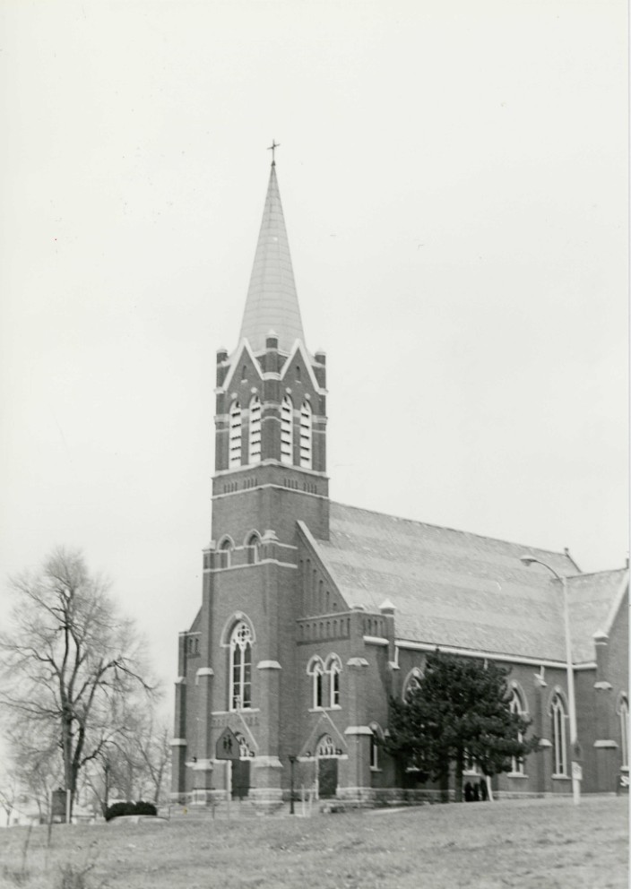 ST. VINCENT'S CHURCH
PONTIAC, MI
PHOTO BY: R. DONOHUE
11/88
NEG. - MICH. B.O.H.
View from SW